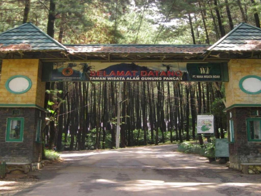 Green Wattana Hotel Sentul Bogor Dış mekan fotoğraf