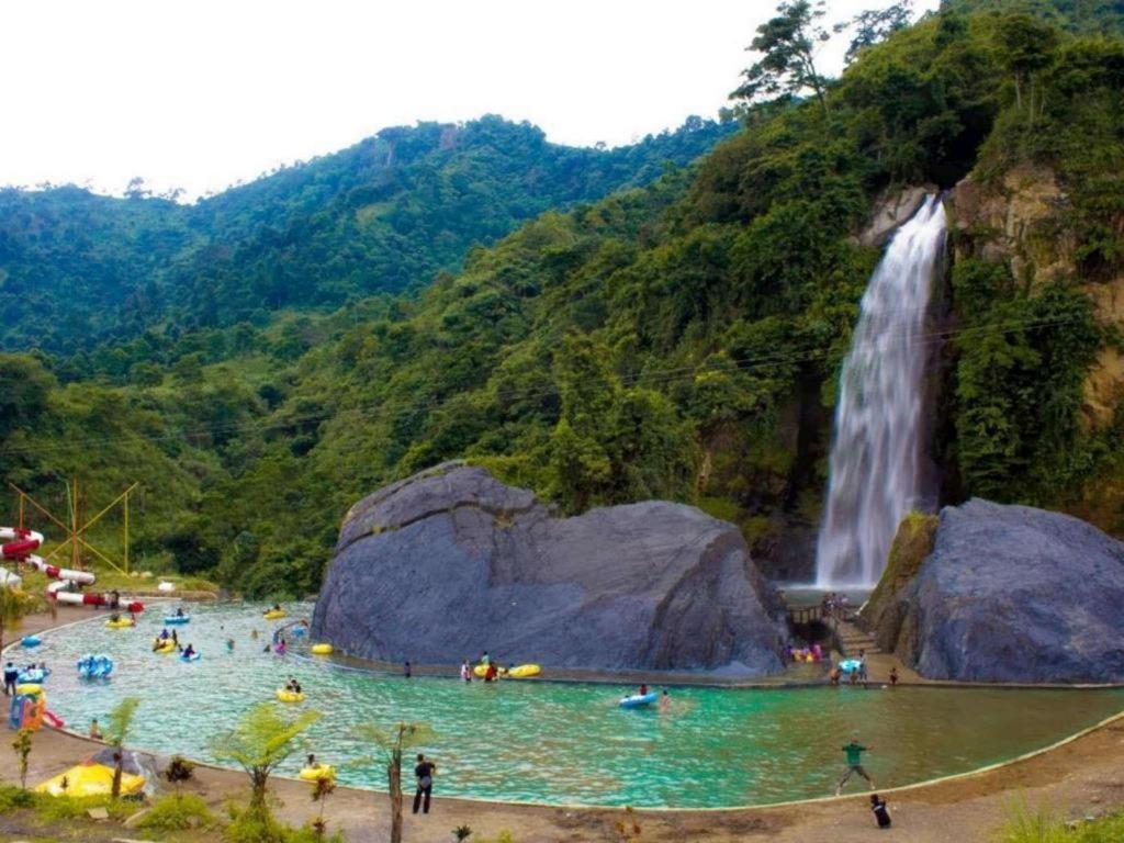 Green Wattana Hotel Sentul Bogor Dış mekan fotoğraf