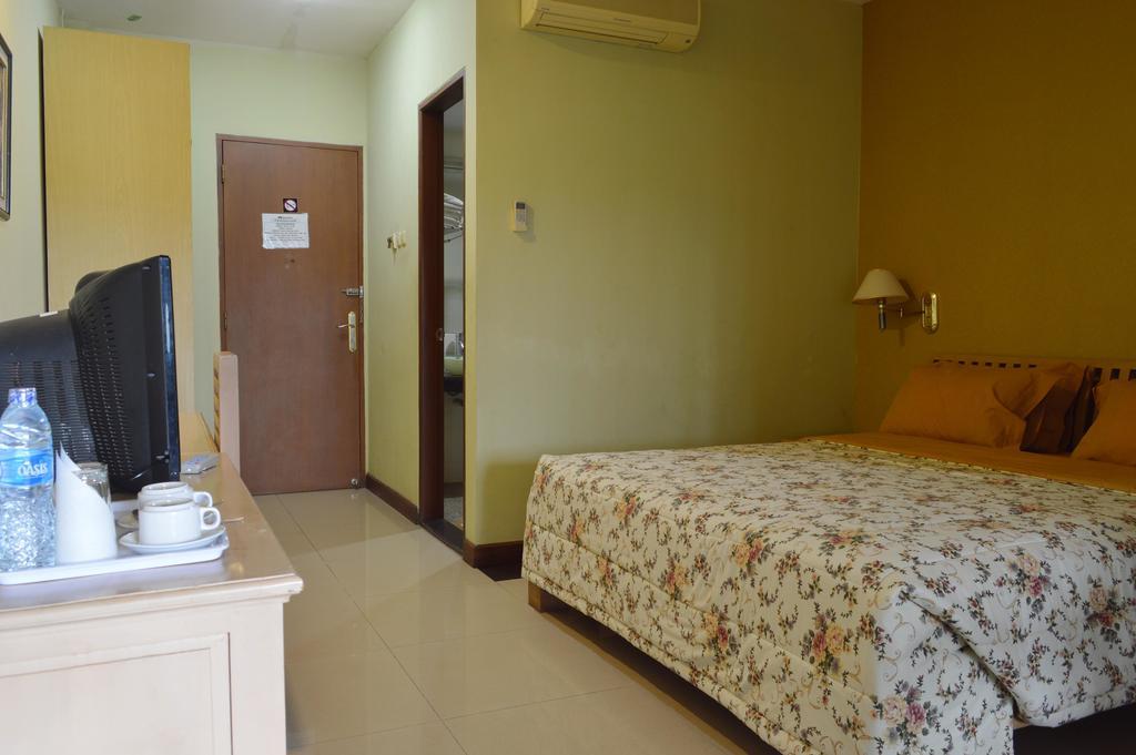 Green Wattana Hotel Sentul Bogor Dış mekan fotoğraf