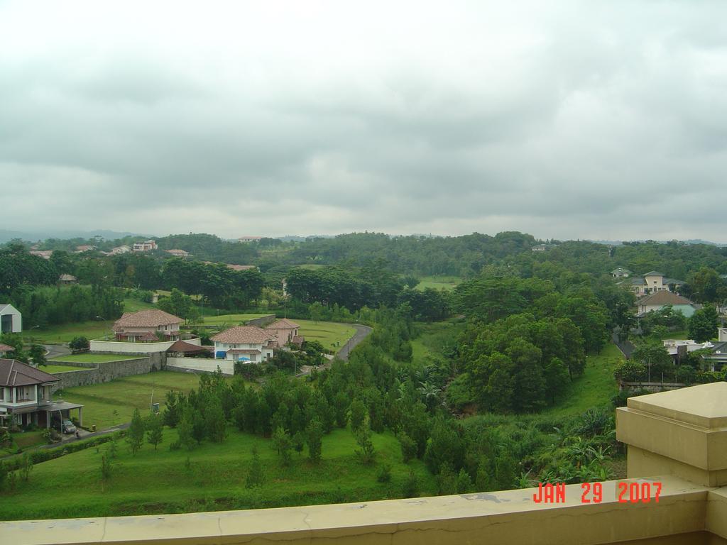 Green Wattana Hotel Sentul Bogor Dış mekan fotoğraf